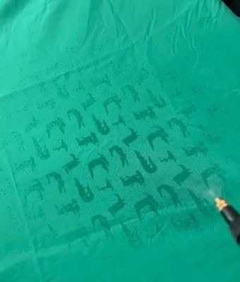 Tessuto in pelle di pesco di suede in poliestere al 100% per pantaloni da spiaggia floreali esposti all'acqua